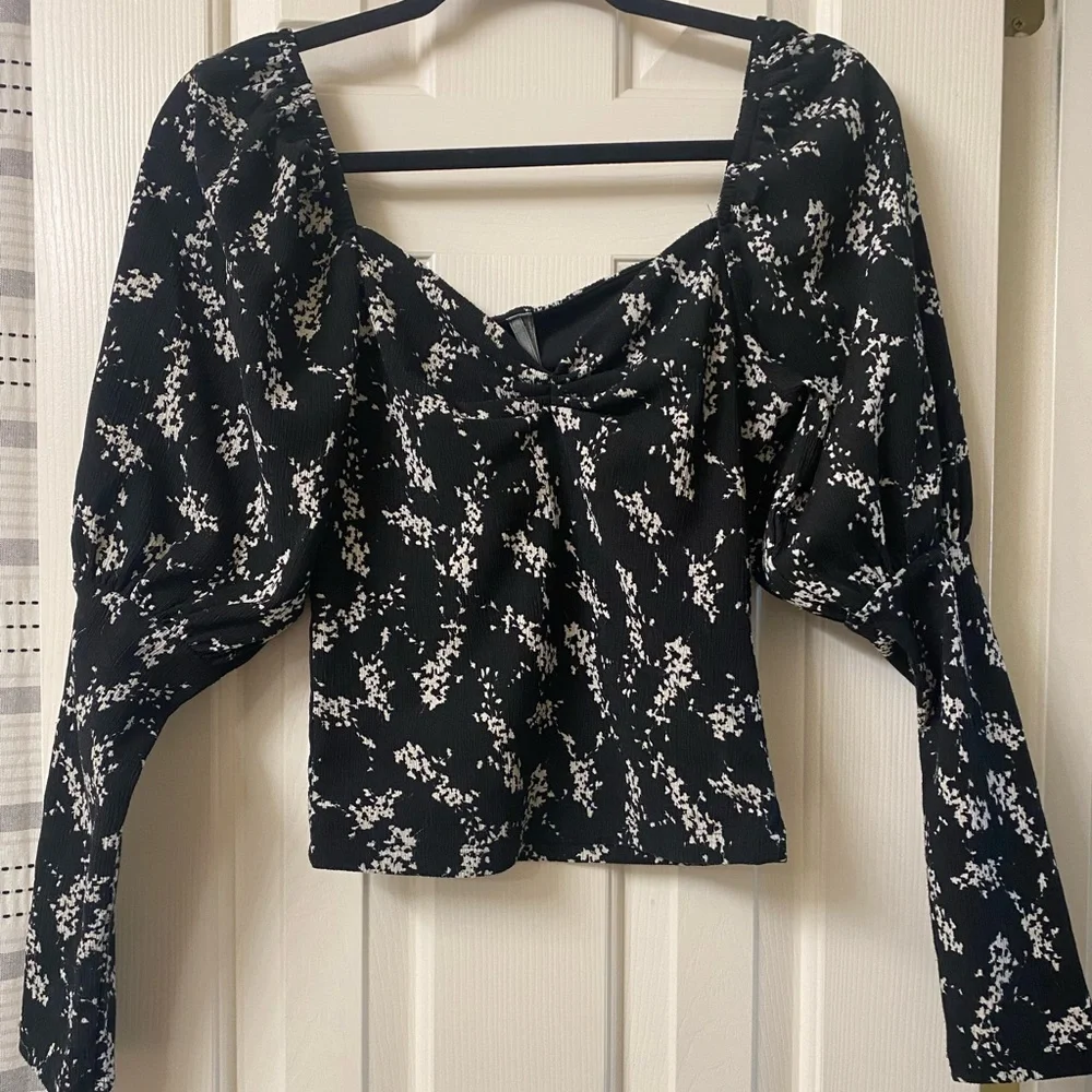 Anthropologie Sweetheart Black and White Print Puff Sleeve Blouse Size Small